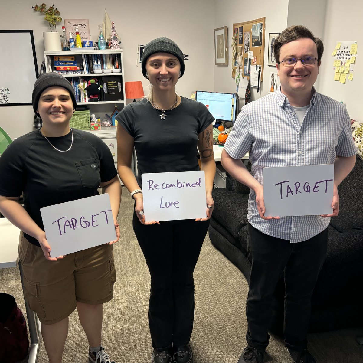 ccarpenter_15's tweet photo. happy halloween from the CAN Lab! Perceptual and associative false memories were the scariest thing in lab today 👻 🎃 @lukedubec @Rebecca_Wagner0 @Alexa__Becker https://t.co/q2juga0ob8