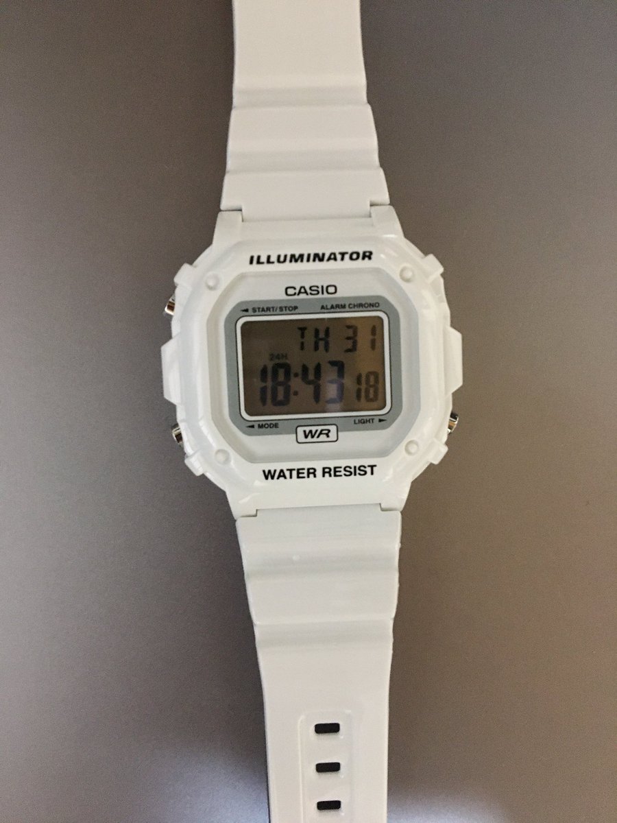 サーフィン用のG-shockが壊れてしまい…チープカシオを購入！！意外といい笑
#サーフィン #カシオ