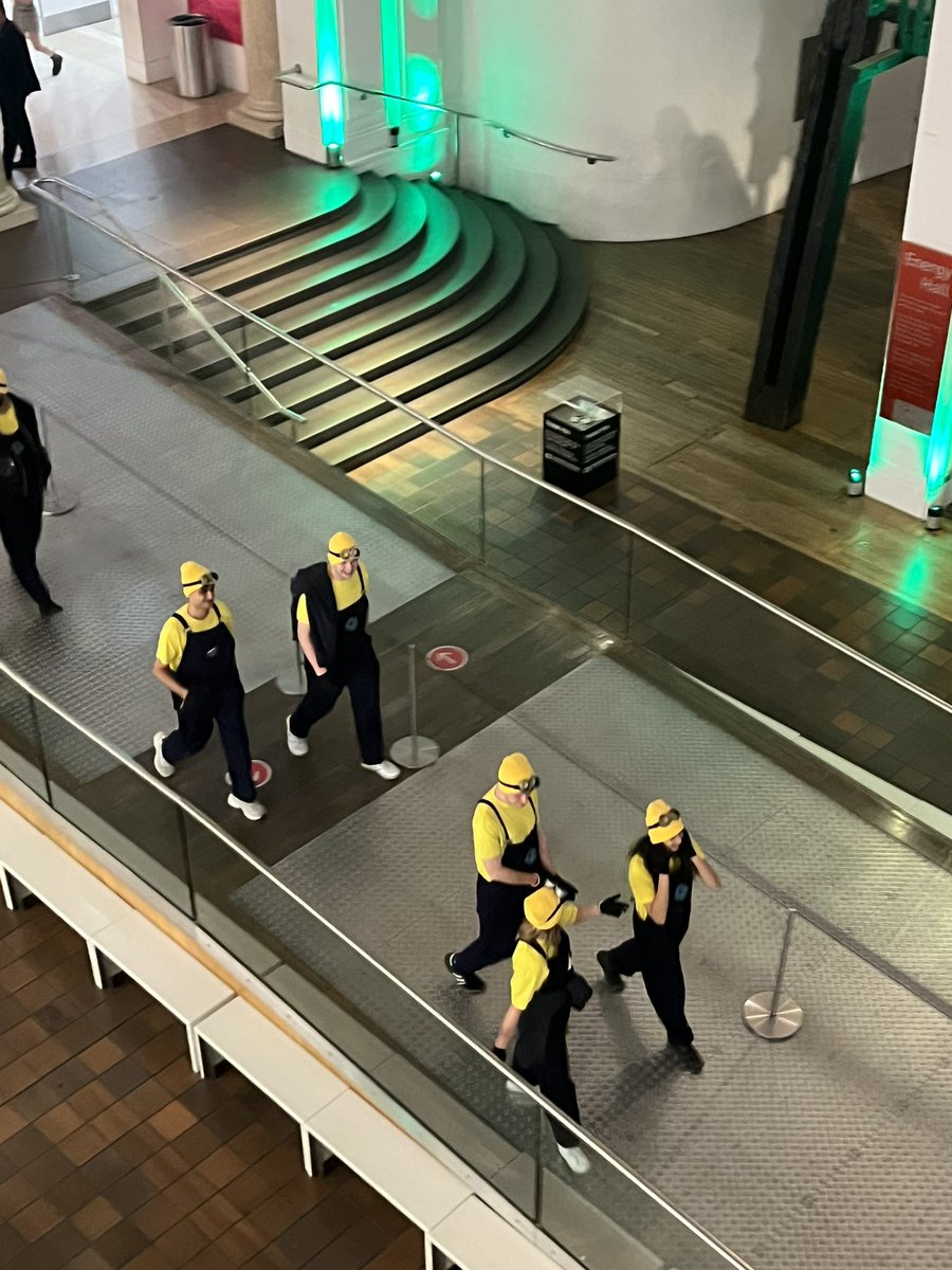 Flippin’ SpOoKtAcUlAr <a href="/sciencemuseum/">Science Museum</a> Halloween Lates this evening! Thank you to our amazing visitors who got into it with costumes, make up, accessories &amp; participating in all the activities, not to mention the hoard of staff who made it all happen 🥰 👻🎃 #SMlates