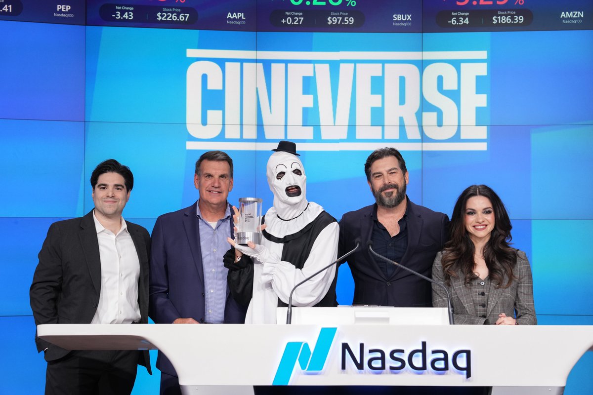 NasdaqExchange's tweet photo. 🎬 Stories that move us. Technology that moves us forward.

🔔 Thrilled to welcome @Cineverse_ent to ring the @NasdaqExchange Closing Bell.

🎃 Congrats on the success of Terrifier 3 and, happy Halloween! https://t.co/Auccgy3Mju