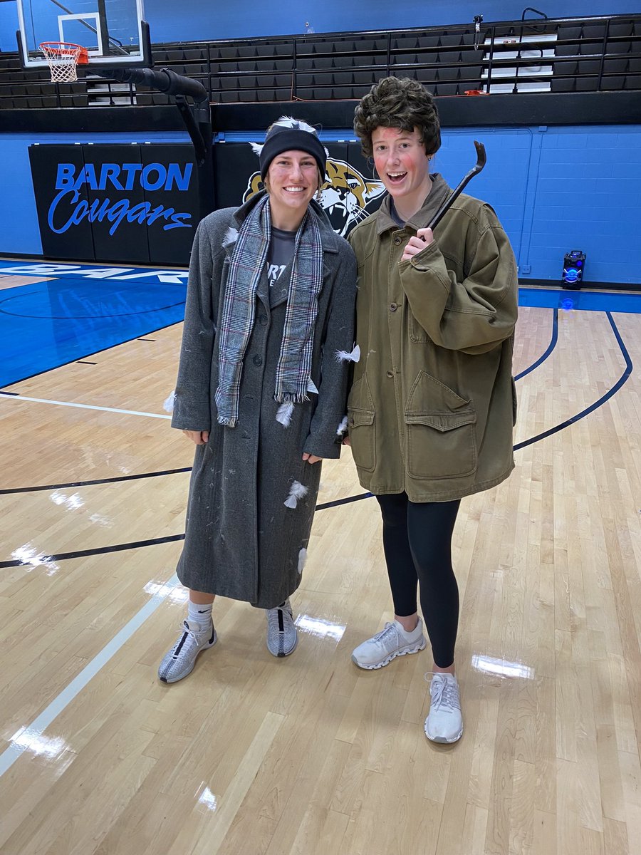 BartonSportsMed's tweet photo. Happy Halloween from your favorite AT group 👻🎃 https://t.co/7qRaLxocPA