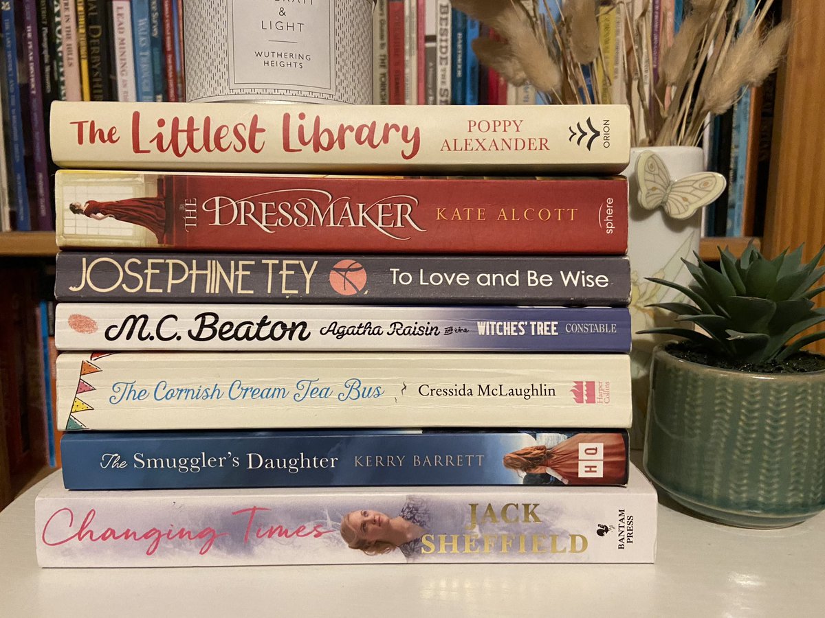 NicolaLisle1's tweet photo. My #OctoberWrapUp 📚 Some great reads this month - top pick was The Dressmaker, but I also particularly enjoyed Changing Times and The Smuggler’s Daughter 😊 #books #reading #BookTwitter #BookX #OctoberReads https://t.co/p7u5Rnc3Ux