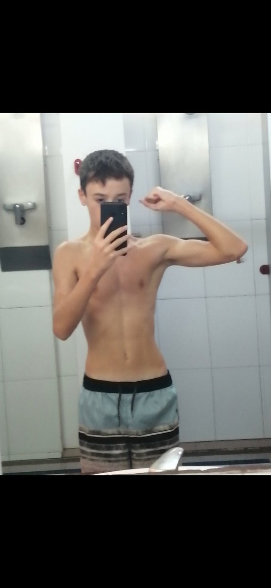 pol tweet media