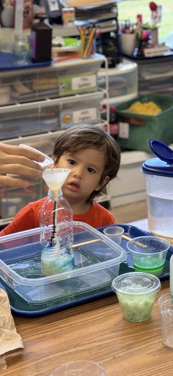 Our future Falcons were brewing up some spooky science in the #NHEThinkTank today. Bubbling concoctions made for some “spook-tabular” fun!! @RISDBeTheOne #RISDGreatness #goodvibesatNHE <a href="/nherisd/">Northwood Hills Elementary</a> <a href="/nheptafalcons/">Northwood Hills Elementary PTA</a> <a href="/Jenni1002Smith/">Jenni Smith</a>