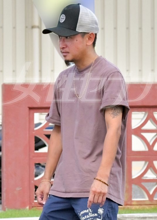 専用❤️大野智　写真 近況スクープ》 大野智、「両肩にタトゥー」の衝撃姿 嵐再始動への気運