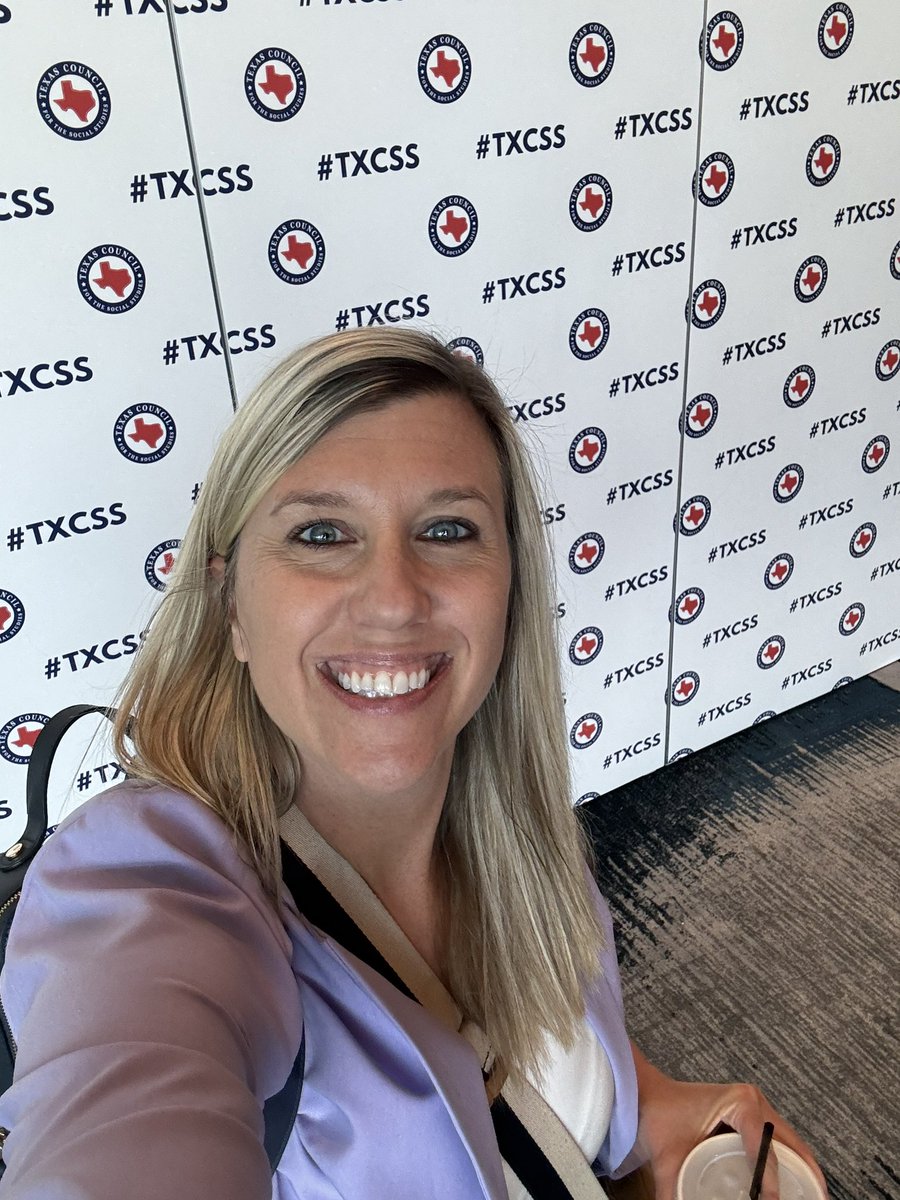 sabrina_gail's tweet image. Excited to see everyone @TxSocialStudies conference and share the latest from @exploros! #TXCSS2024 #texasteachers #socialstudies 💚