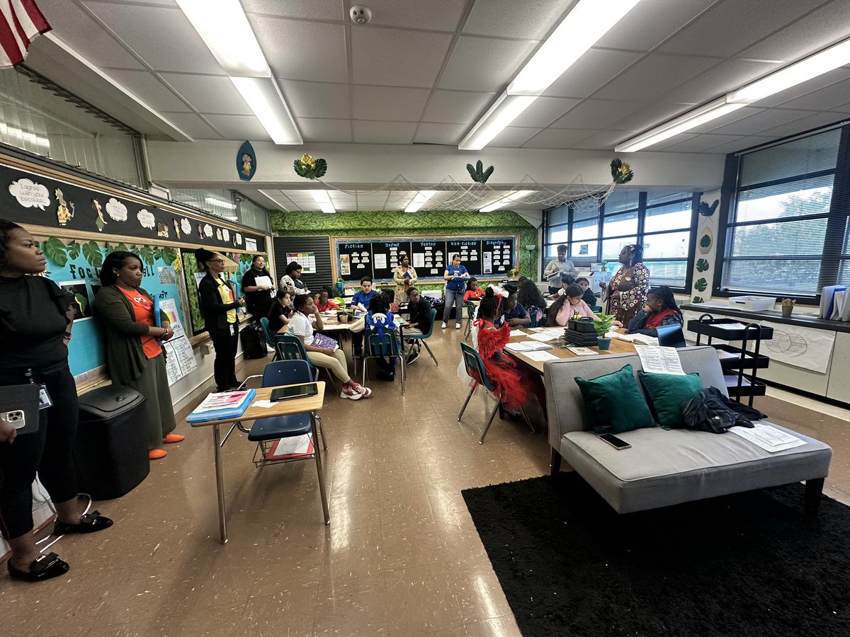 cochran_school's tweet photo. MVT Collaboration
AP Brown led an impactful instructional walk with our sister school @SalazarEagles. Together, we’re fostering intentional questioning and alignment to enhance student learning and engagement. #IntentionalQuestioning #TeamMVT 🦅🐴@SHussainDISD @ACEDallasISD https://t.co/Ec1zZvBA1f
