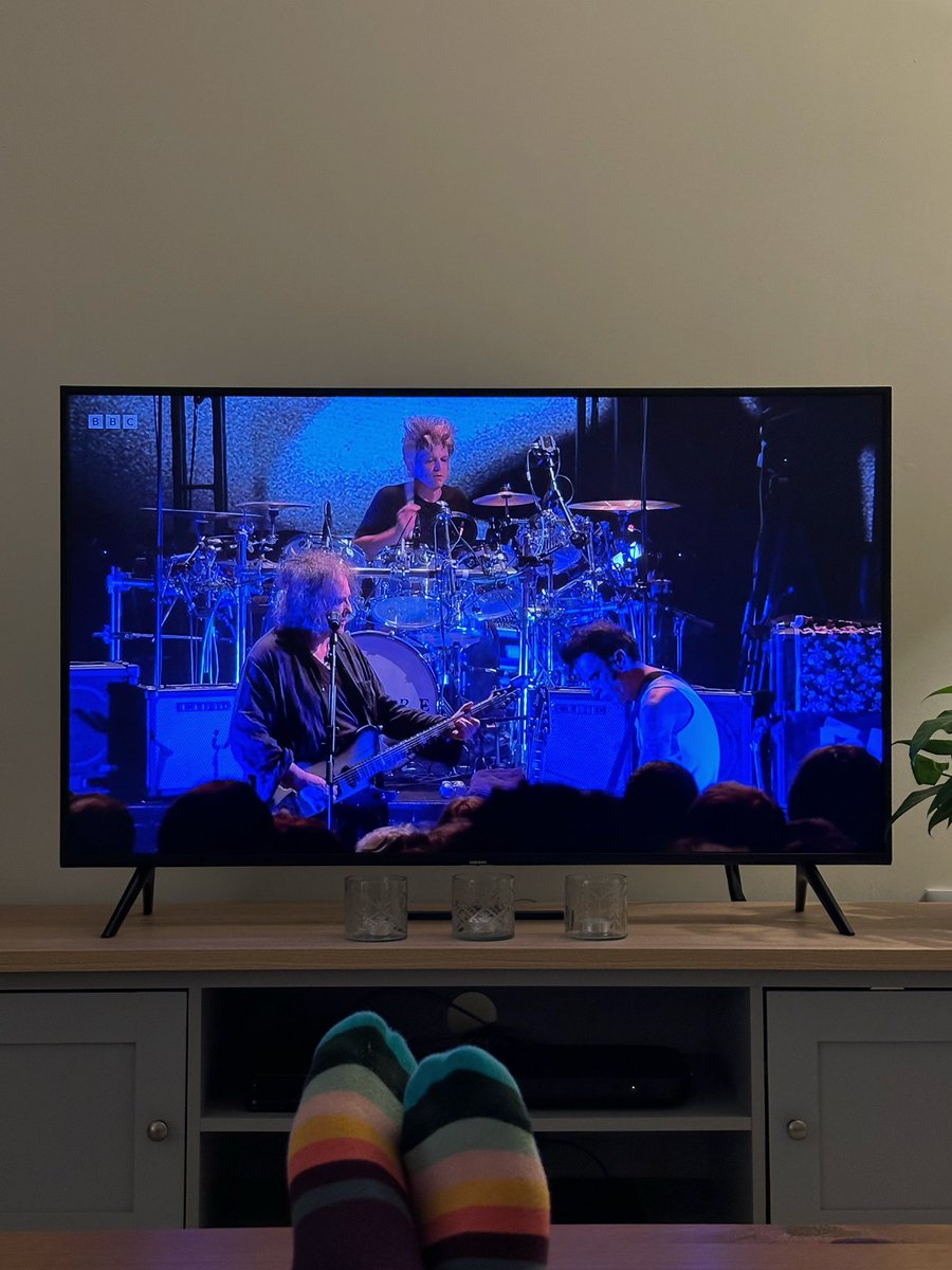 danielgcollins's tweet photo. Heaven! #TheCure https://t.co/UxcG7MBBG2