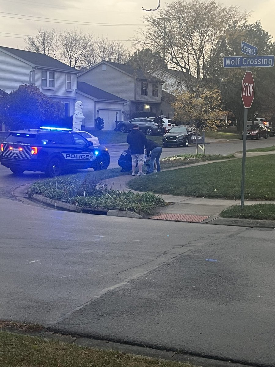 Thanks to our <a href="/Hilliard_Police/">Hilliard Ohio Police</a> every day for protection and service, and today for making the effort and taking the time to connect with children.