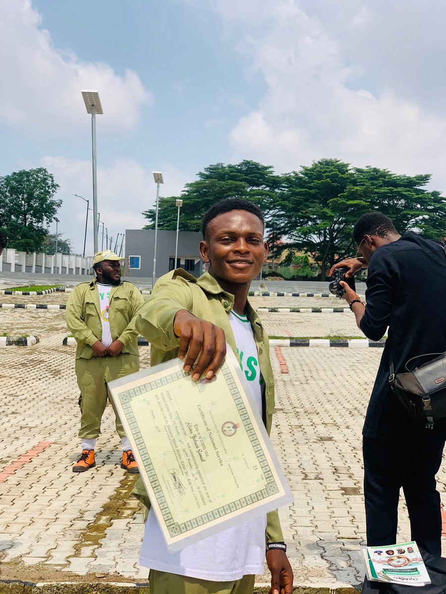 IfeoluwaAlamu's tweet image. The end of a thing is better than the beginning thereof.
365 days of service under the sun and In the rain 

Thank you God 
For preservation and protection.
For love and kindness.
For peace and joy