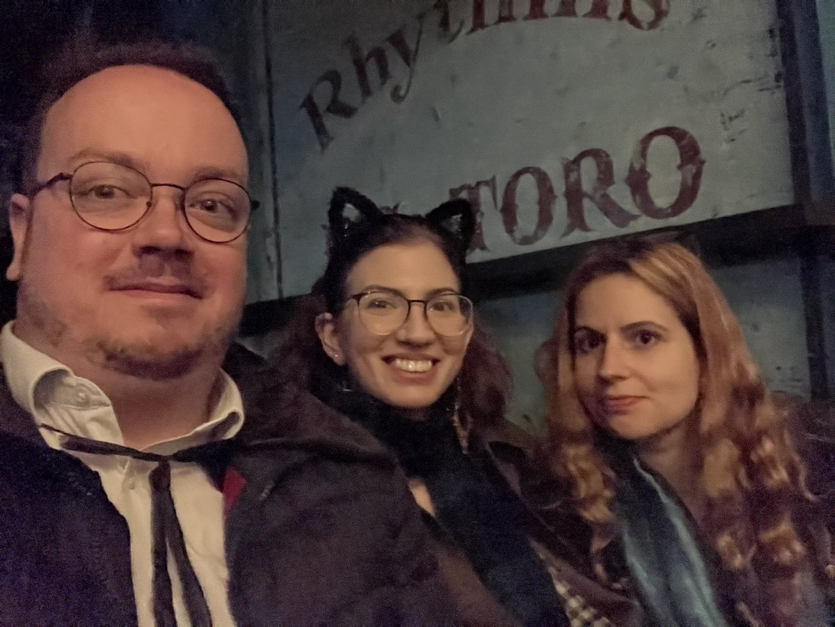 Thanks @screenb14 for a suitably spooky screening of #agirlwalkshomealoneatnight at The Cuban Embassy! 😱

#screenb14 #agirlwalkshomealoneatnight #thecubanembassy

<a href="/p_mantouvalou/">Penny Mantouvalou</a>