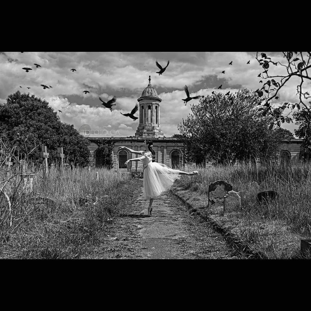 #HappyHalloween 
Principal Dancer Bridgett Zehr and I have always had fun creating spooky images. Cheers <a href="/TarzanDan/">Tarzan Dan Freeman</a> <a href="/TDFotodotca/">TDFoto.ca</a>