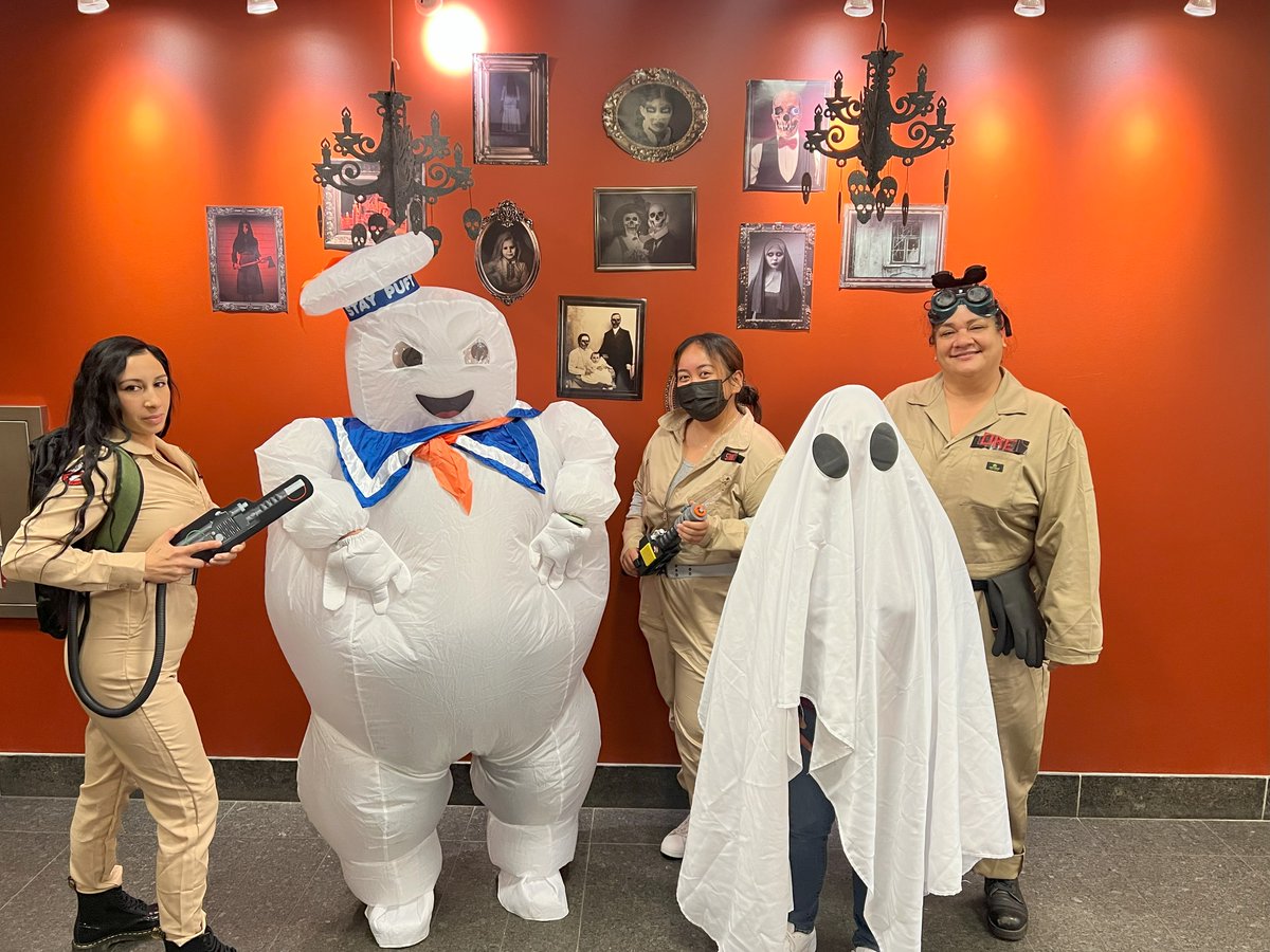 BiRiteFSD's tweet image. Not getting much work done today 😎. Having too much fun celebrating Halloween with the co-workers.  #HalloweenCelebration #EmployeeFun #TopWorkplace2024 #LunchWithCoworkers #PizzaParty