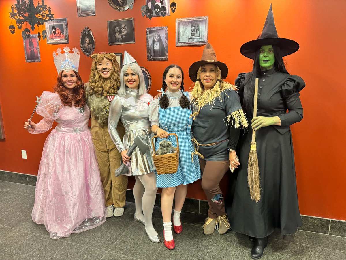 BiRiteFSD's tweet image. Not getting much work done today 😎. Having too much fun celebrating Halloween with the co-workers.  #HalloweenCelebration #EmployeeFun #TopWorkplace2024 #LunchWithCoworkers #PizzaParty