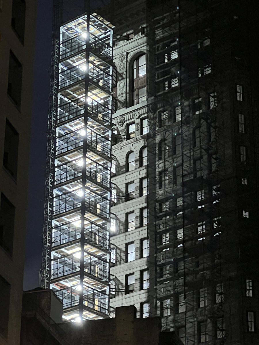 Robert Plaut tweet media