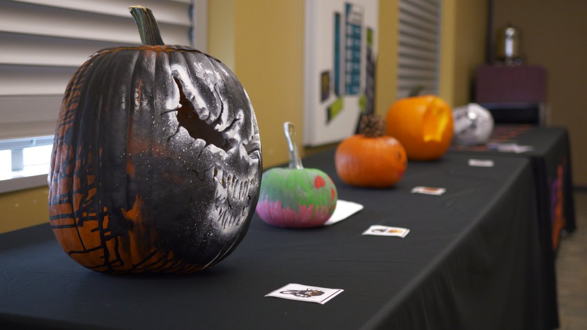OrbusDisplays's tweet image. Today, Orbus hosted its first Halloween pumpkin carving and decorating contest! These pumpkins are a testament to how creative and talented our team is. Comment your favorite!

 #CreativeTeam #HalloweenFun #TeamBuilding #PumpkinDecorating #PumpkinCarving #OfficeCulture