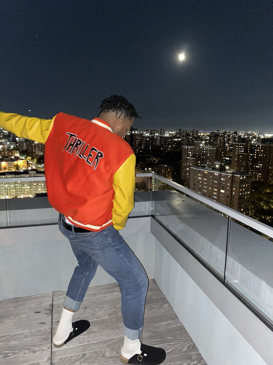 PlasticBoyMike's tweet photo. WAIT, THAT’S MIKE? 🕺🏽@michaeljackson 

my first single “BAITED” + video dropping next month 🎬🔥

#happyhalloween #halloween #michaeljackson #kingofpop #thriller #baited #musicvideo #nyc https://t.co/k6QkijrKt9