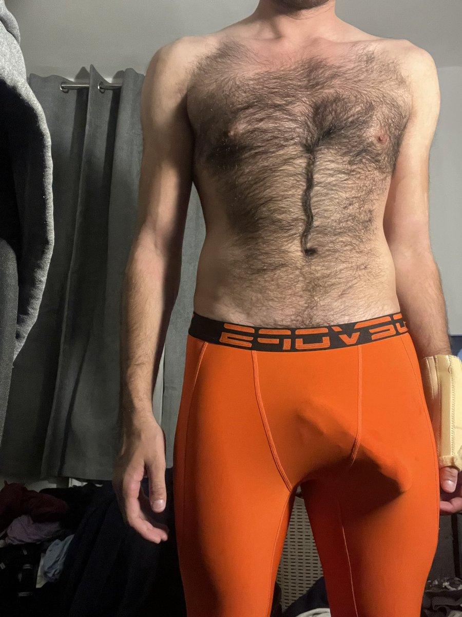 Wore these leggings for my Halloween costume and might become a Lycra guy honestly 🥵