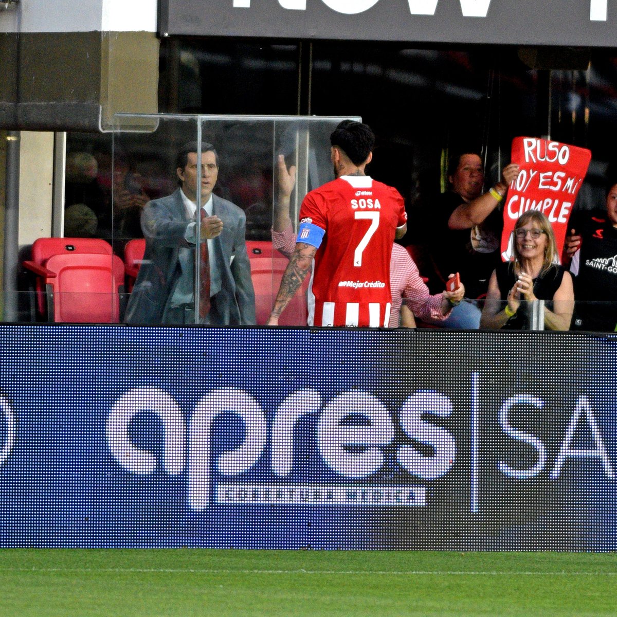 EdelpOficial's tweet photo. Dedicatoria especial 👃❤️ https://t.co/gKUOnf7X5q