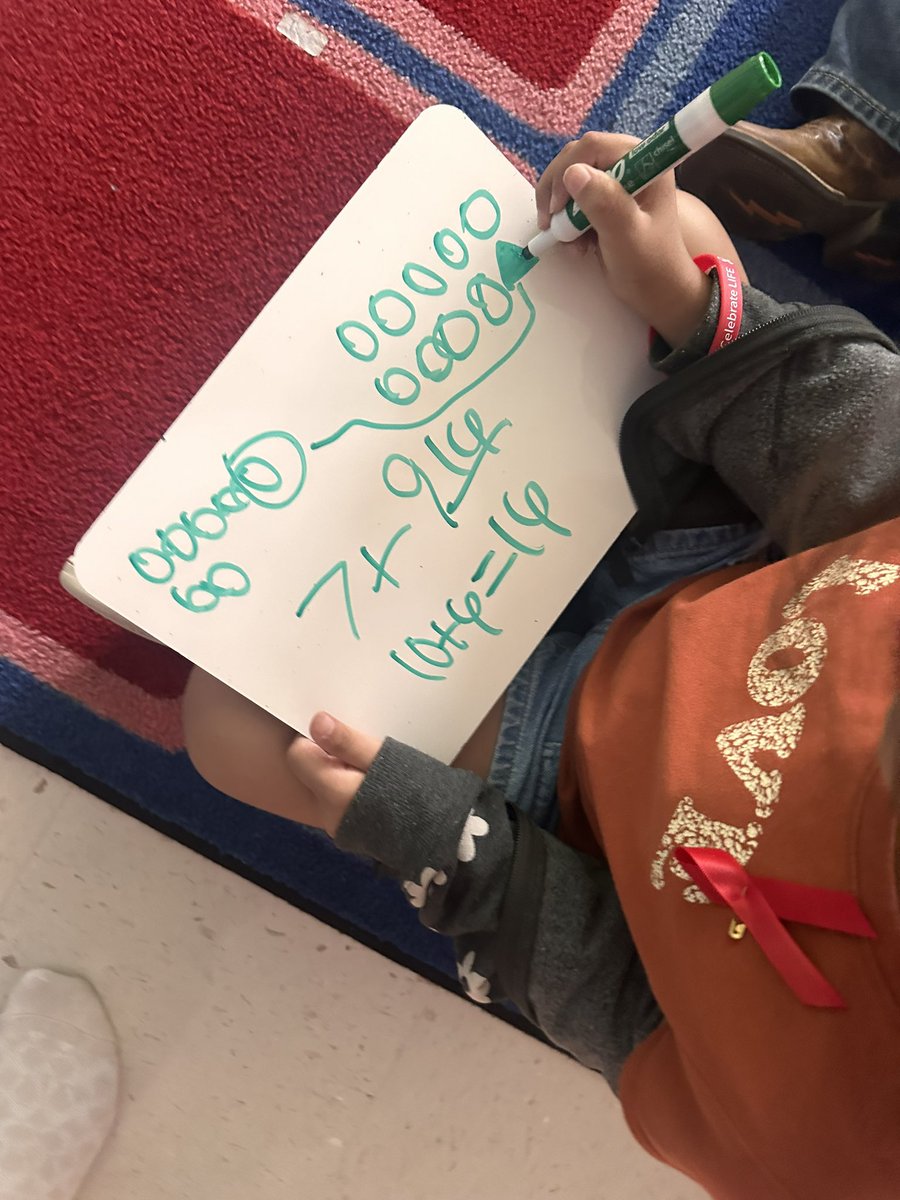 MsKiarasClass's tweet photo. Making 10 is such a great skill for them to have and I really enjoy seeing them being able to do this independently. ➕🔢 #DiamondsShineBright https://t.co/wLdtz44uuc