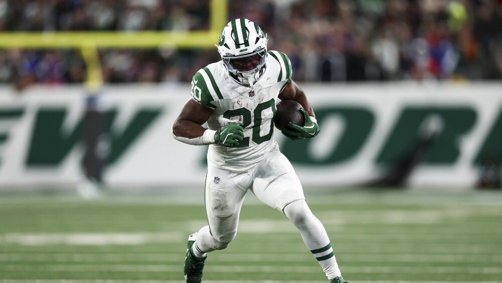 1WinADay4U's tweet photo. Breeze Hall ANYTIME TD -125 @bet365 (2 UNITS) 

#nfl #GamblingX #sportsbetting https://t.co/GF494FeCro