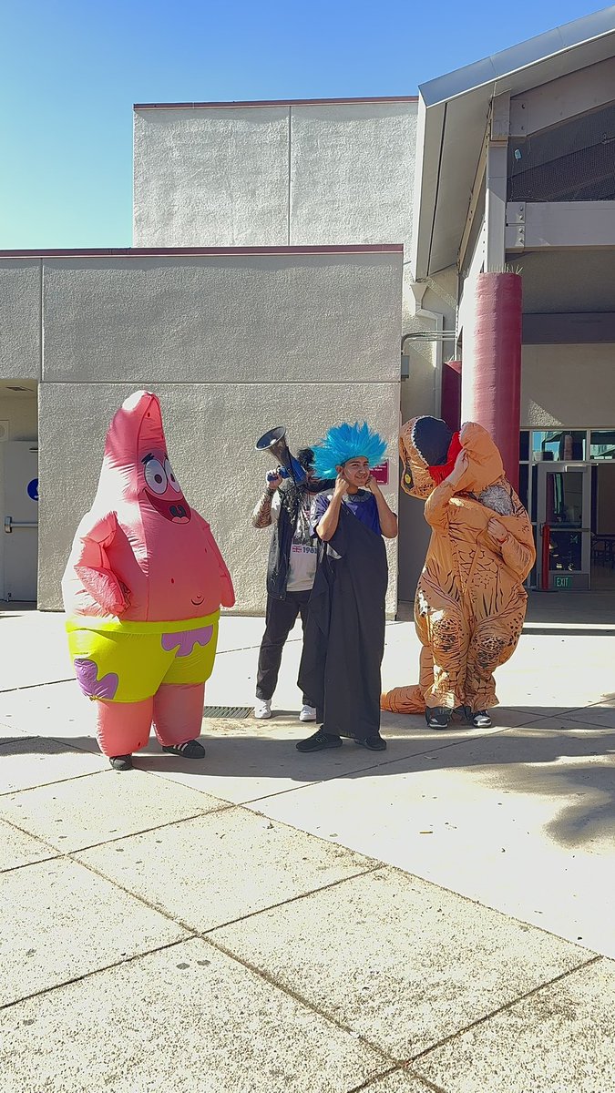 FUSD_TrumanMS's tweet photo. Happy Halloween, Timberwolves!
#TrumanMS #FUSD https://t.co/zEPlbNg3zB
