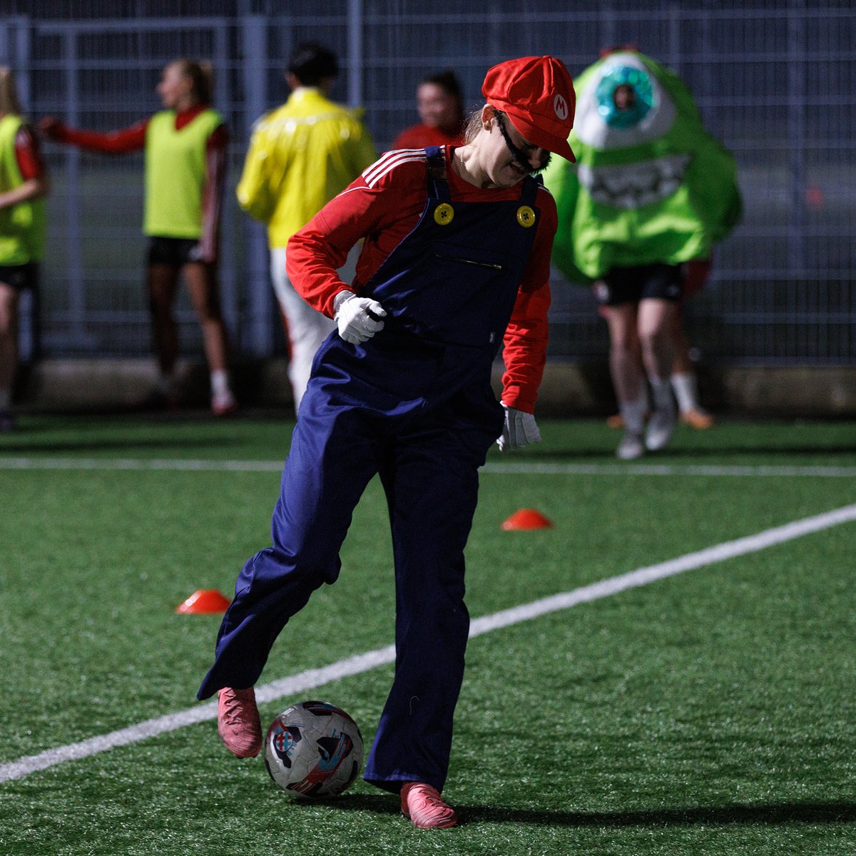 iancairns's tweet photo. It was a ghoulish training session for our Women's team tonight at Toryglen Regional Football Centre https://t.co/8SXSeOfzSF