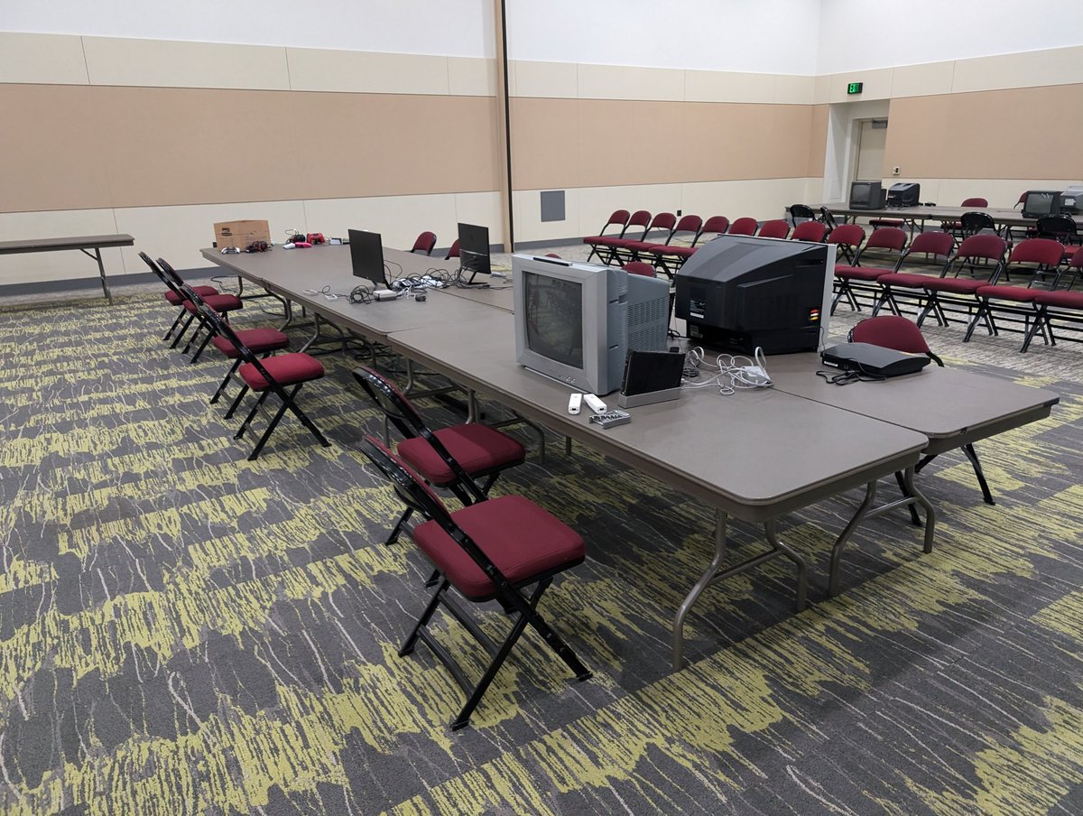BigLittleFights's tweet photo. Day Zero of SNAFU is tonight! Game room will be open so come check us out! https://t.co/kI2tKyggez