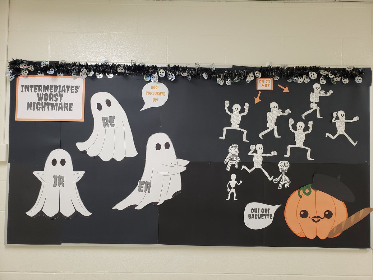 rjlee_ps's tweet photo. Happy Halloween! Check out some of our amazing student displays! 🎃 👻  #RJLeeProud @TeralynP @Edeqquity @PeelSchools https://t.co/CSHtdVDdLV