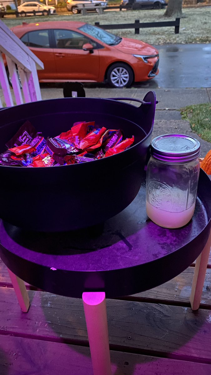 ACES Radio tweet media