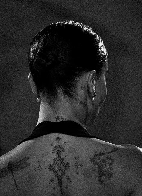 osccgg's tweet photo. ubican a zoë kravitz https://t.co/E1WZbpVQPg