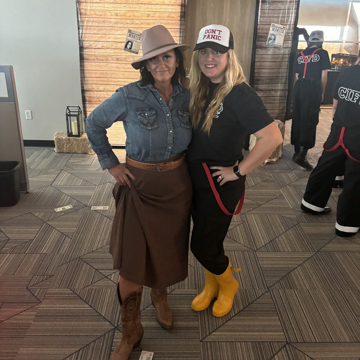LaunchLoyalty's tweet photo. 🕸️Happy Halloween from Launch Loyalty! 🎃 Our team had a fang-tastic time celebrating together with costumes, treats and fun activities. We wish you all a happy Halloween filled with fun and safe adventures! 👻 🍬 #LaunchLoyalty #Halloween https://t.co/F36RkHA8BN