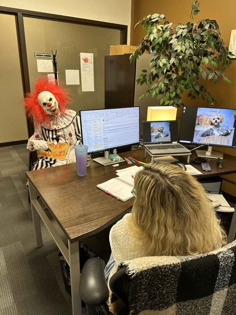 MagnaIVEng's tweet photo. Happy Halloween from Magna IV Engineering! 👻

Watch out for little ghouls and goblins while trick-or-treating, and be mindful of your surroundings.

Have a fantastic Halloween night! 🕸️ https://t.co/T8KzJMXPSZ