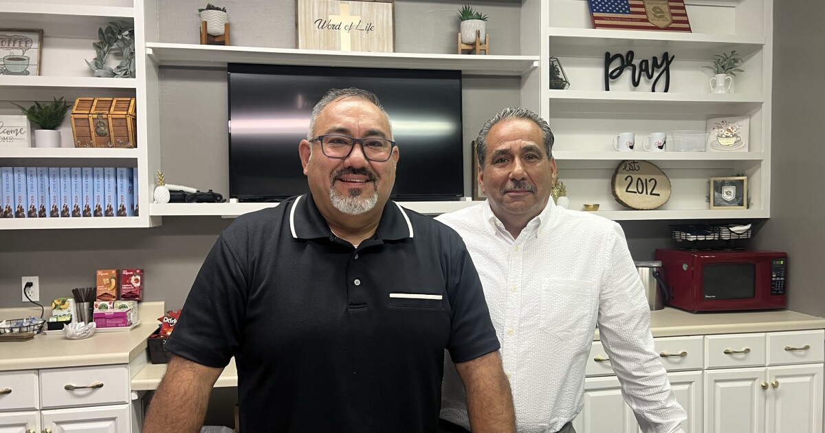 'We are Christian Latinos, not Latinos Cristianos', behind Latino evangelicals' support for Trump in radio.wcmu.org/local-regional…