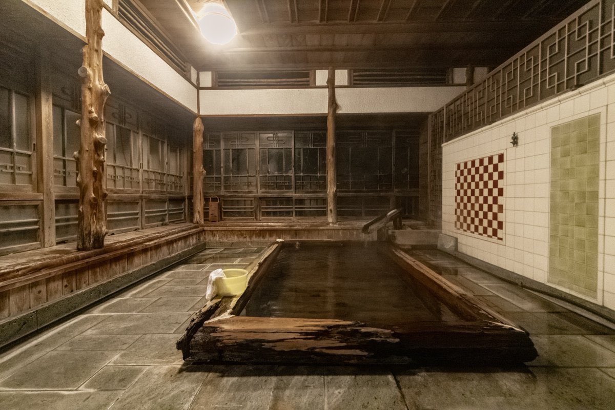 hitoritabiken's tweet photo. 静岡県河津町にある竹の庄。これほどまでに贅沢な夜はなかなか無いと思った。 https://t.co/GWoRcN1ypz