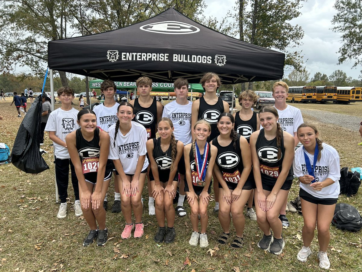 ENTSoccer21's tweet photo. Congrats to Lady Dawg Halli Clair Helms for winning the 3A state championship in XC today as a 7th grader!!!! Another congrats to Addie Dearman for finishing 9th overall! https://t.co/npfbZIljn2