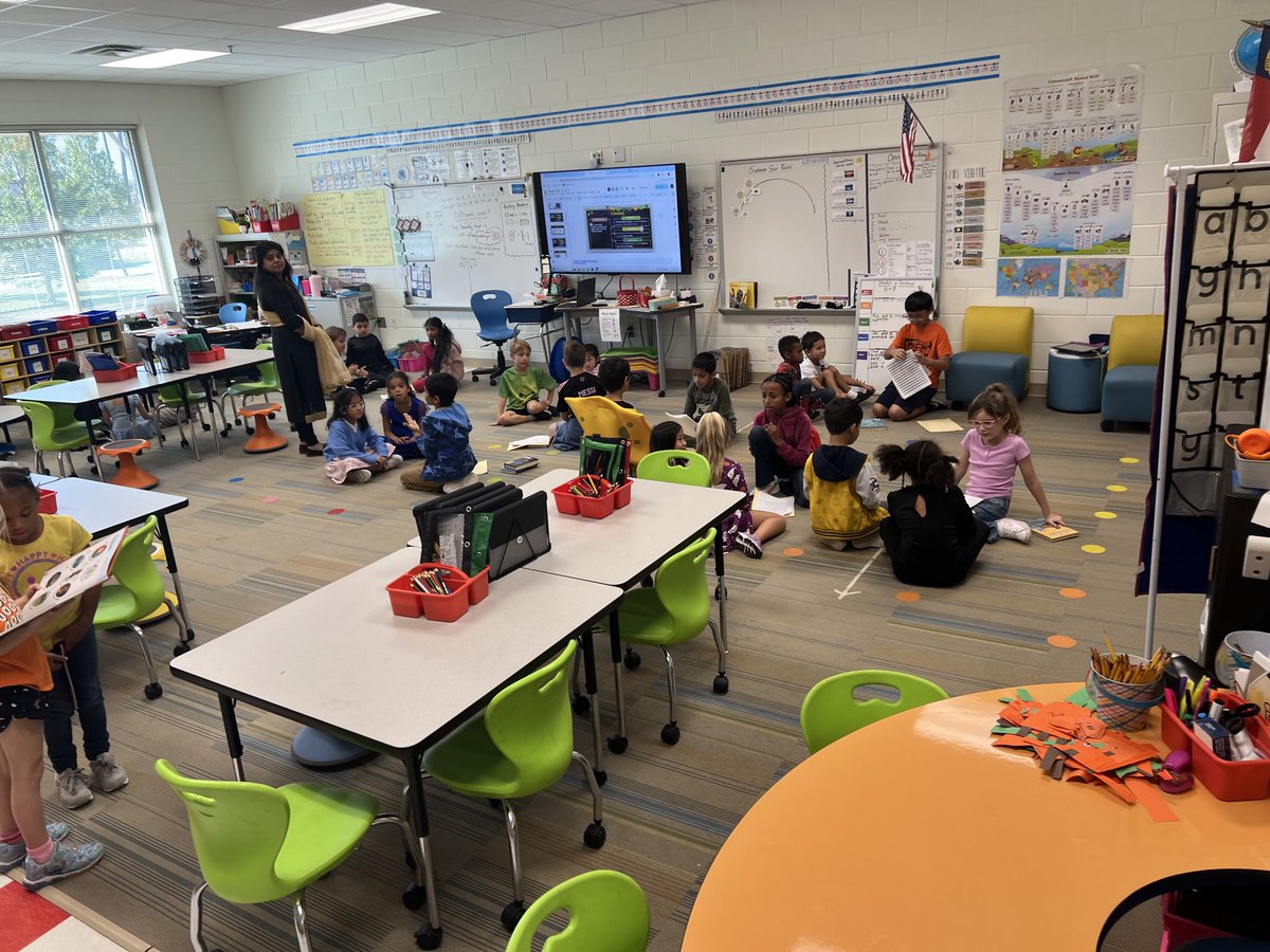 It was a proud moment for my 3rd graders to teach first graders on how to overcome reading challenges- our final task ⁦<a href="/ELeducation/">EL Education</a>⁩ Module 1! A successful learning experience for sure! ⁦<a href="/mskulkarni1st/">Rajani Kulkarni</a>⁩ ⁦<a href="/Mrs_Gray1st/">Jamie Gray</a>⁩ ⁦<a href="/HortonsCreekES/">Hortons Creek ES</a>⁩ #togetherisbetter