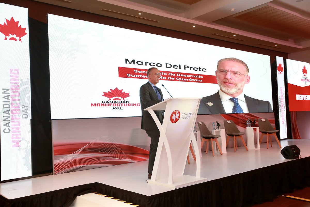 SEDESUQro's tweet photo. y reafirmó el compromiso de generar empleos y fortalecer el crecimiento de la industria manufacturera en Querétaro a través del cuidado del medio ambiente. #CONTIGO https://t.co/QElaJIXMN8