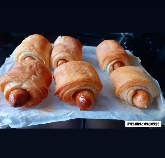 VegBackpacker80's tweet photo. Home made sos rolls made using "This" sausages 😋 #veganhalloween https://t.co/h3ZbfteBDV