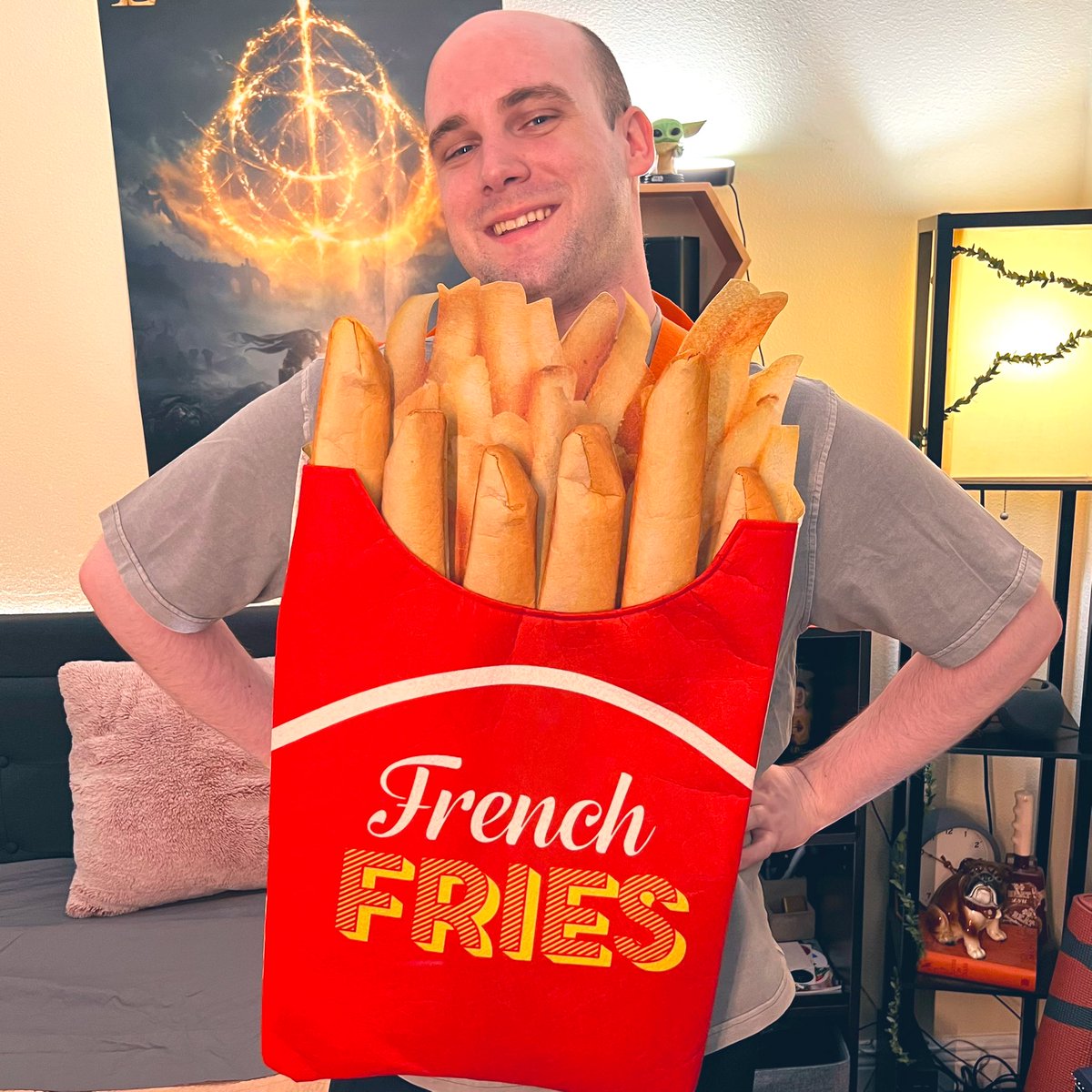 🔥🍟 H-O-T-T-O-G-O 🍟🔥

#halloween2024 #potate #twitchaffiliates #spud #gaymers #chappellroan