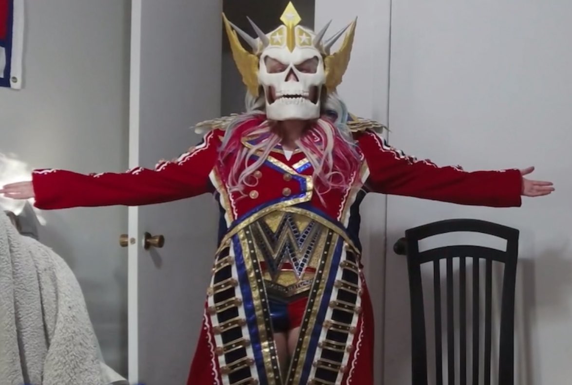 EvallyVmax's tweet photo. For Halloween tonight I did @CodyRhodes cosplay !! Can't say how proud I am of my costume!!! #wwe #CodyRhodes #theamericannightmare https://t.co/WrdJ0efuoP