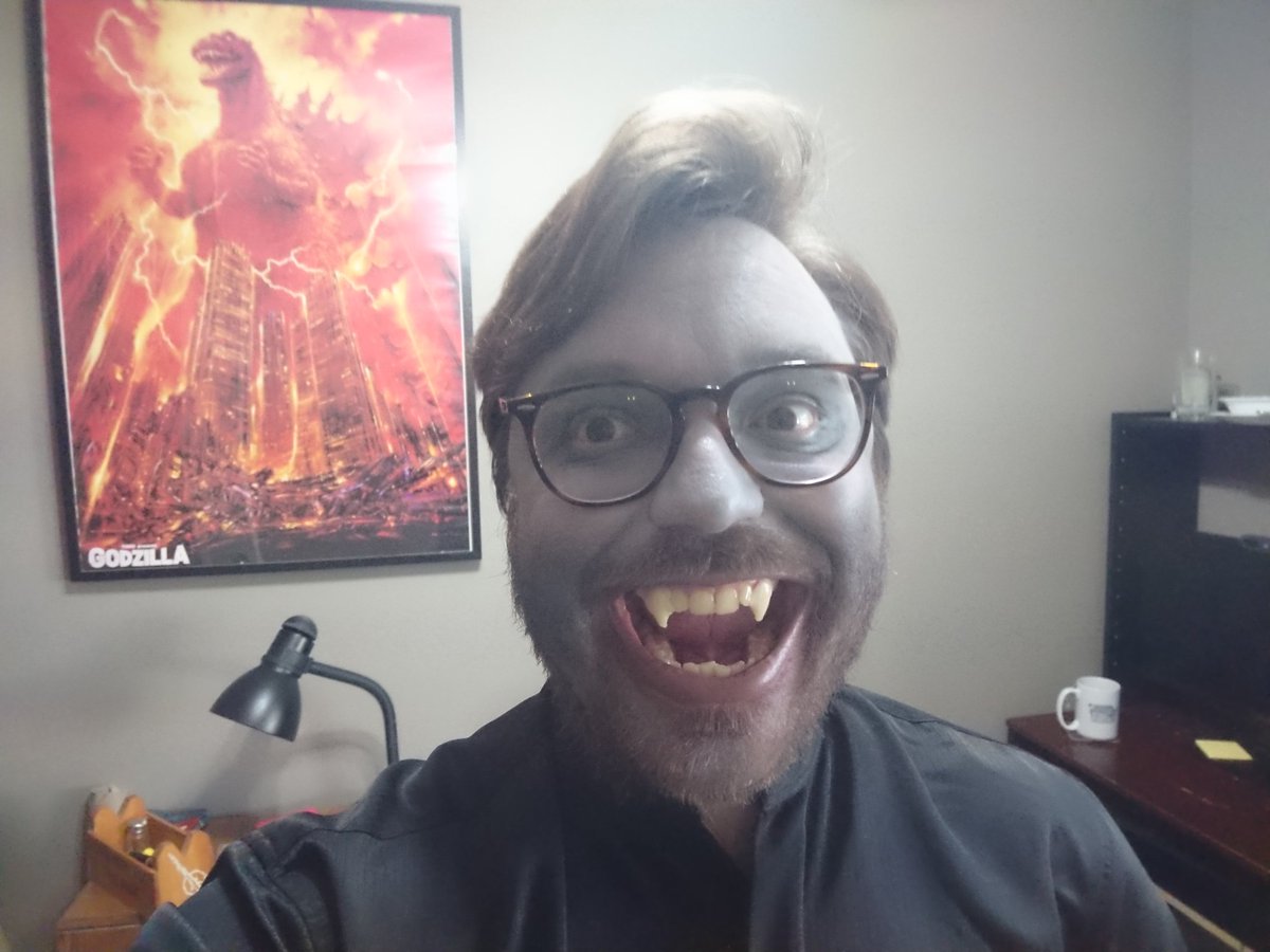 _ScreamScene's tweet photo. Happy Halloween from your deadicated hosts! https://t.co/wXVsmvNLhE