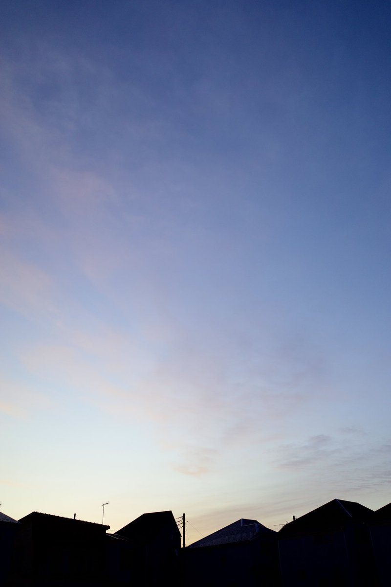 kuserockfes's tweet photo. おはようございます☀️
今朝見上げた空をどうぞ！ https://t.co/8XczaTsH5z
