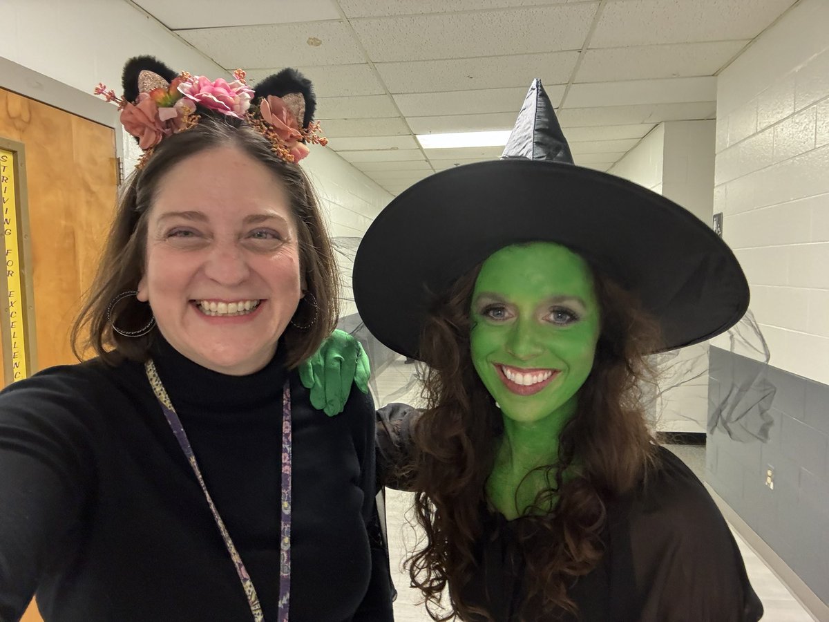 Carrie Ott tweet media