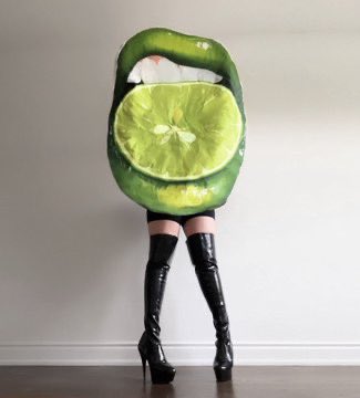 RobbosDayOff's tweet image. happy halloween everyone!!! do you like my costume?