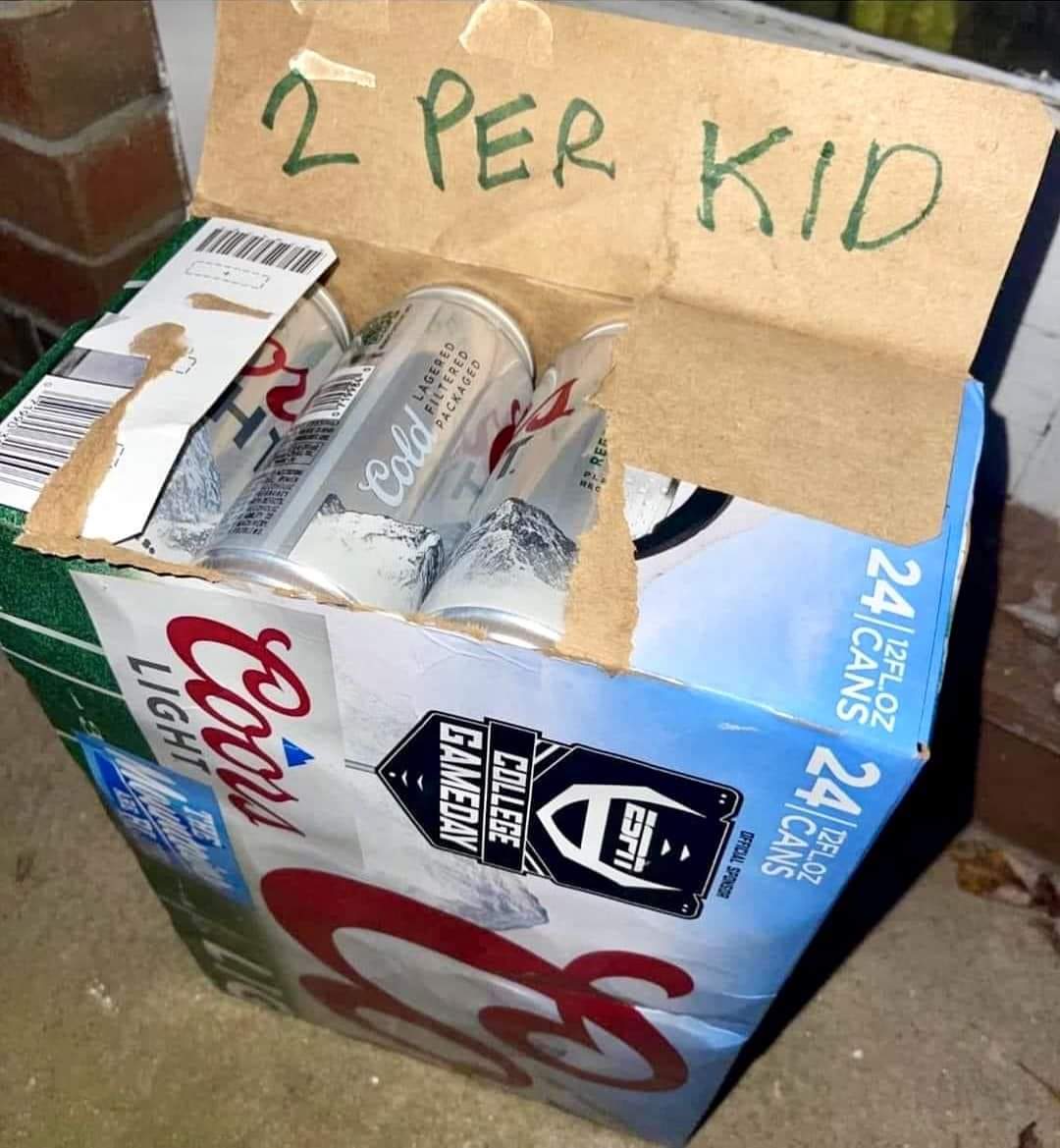 ComplexXIII's tweet image. Gonna get these neighborhood kids vibin