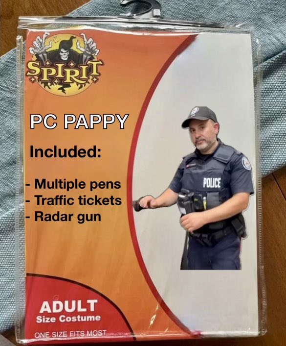 PCPappy's tweet image. Happy Halloween.
Drive Safe
#VisionZeroTO #VisionZero #PappysTips