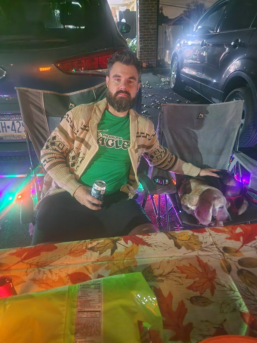 jpm5003's tweet photo. Channeling my inner @JasonKelce #flyeagles https://t.co/4jY6rhGHRm