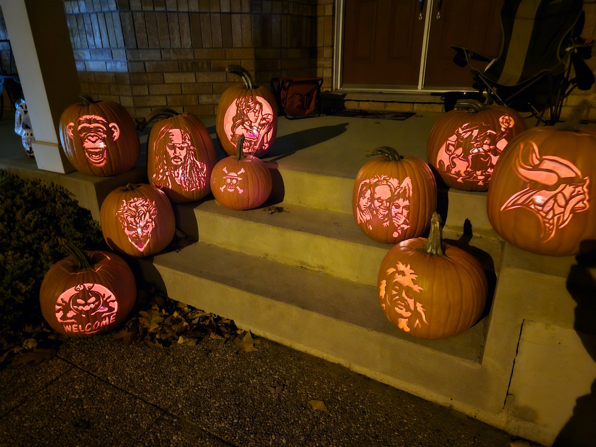 #HappyHalloween   ! Nothing wrong with a  lit #jackolantern on the porch.