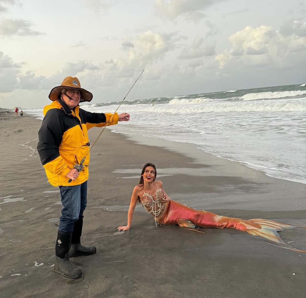 LucilleBurdge's tweet image. Bill Belichick and Jordon’s couples costume she just posted on her IG 😭